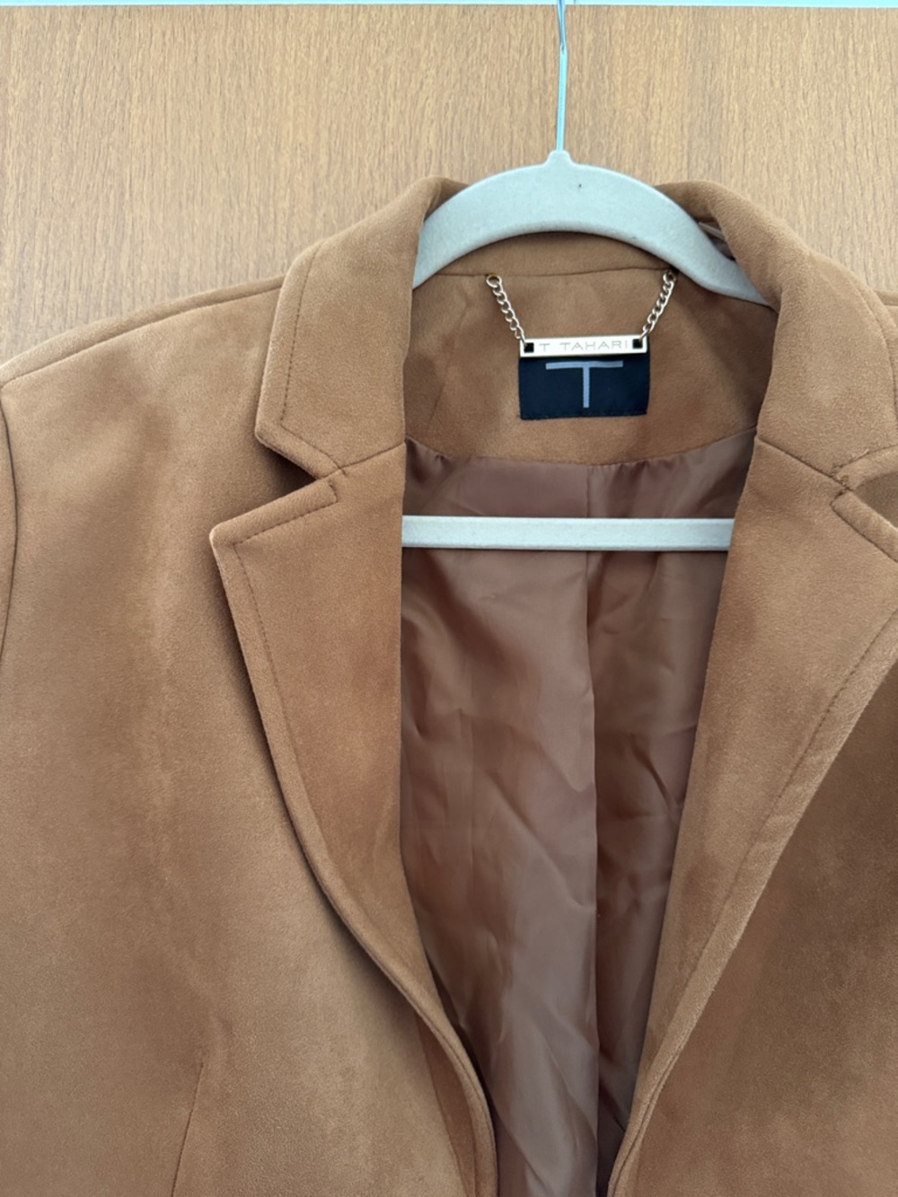 Tahari Faux Suede Camel Blazer – Women’s Large